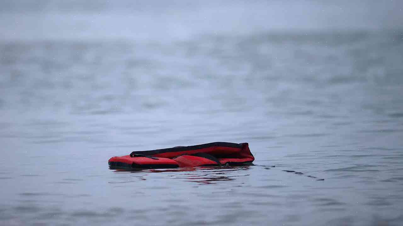 31 migrants dead in boat tragedy off UK coast