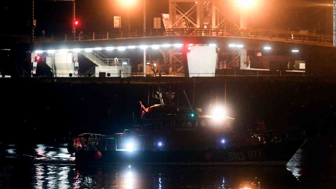 27 dead after sinking in English Channel