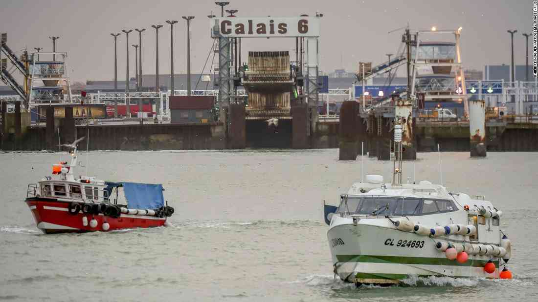 French fishermen to block key area of Channel Tunnel over fishing rights